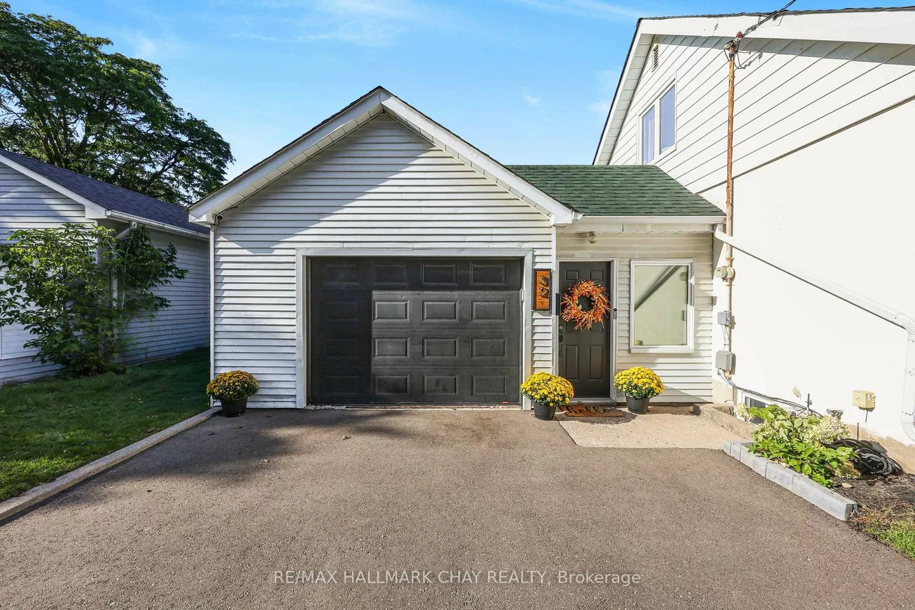32, Caroline, Allandale Centre, Barrie