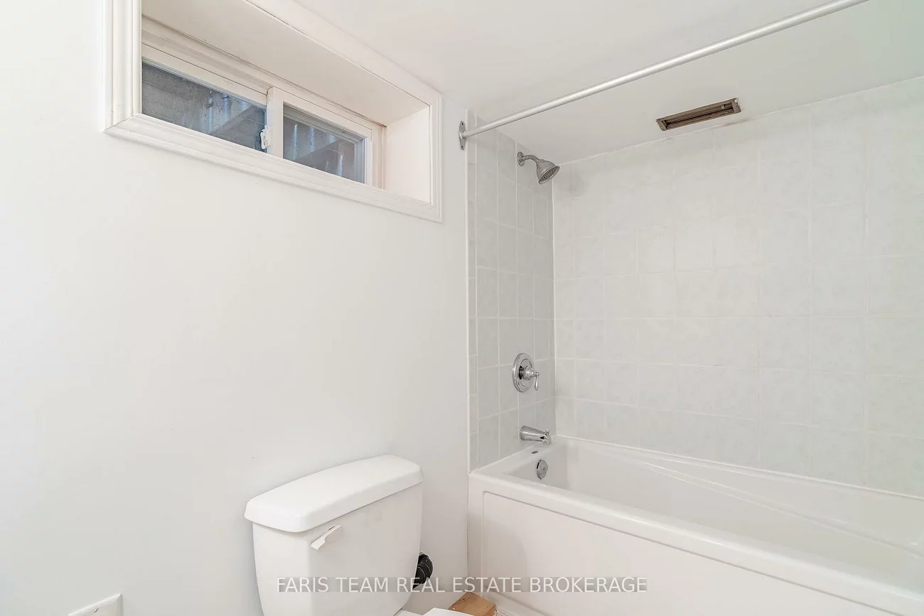 18, Holgate, Allandale, Barrie