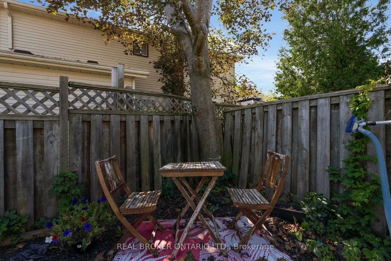 37, Hickling, Grove East, Barrie