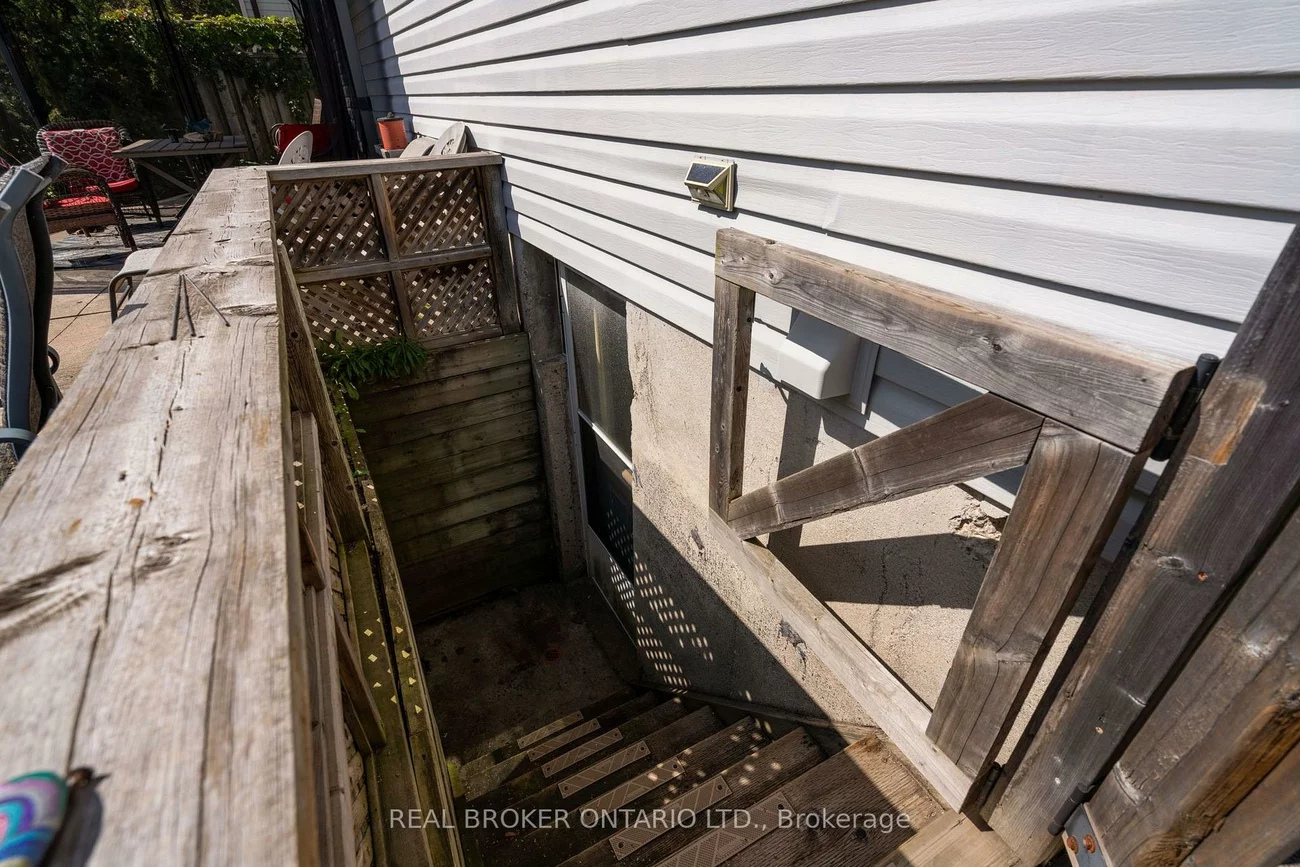 37, Hickling, Grove East, Barrie