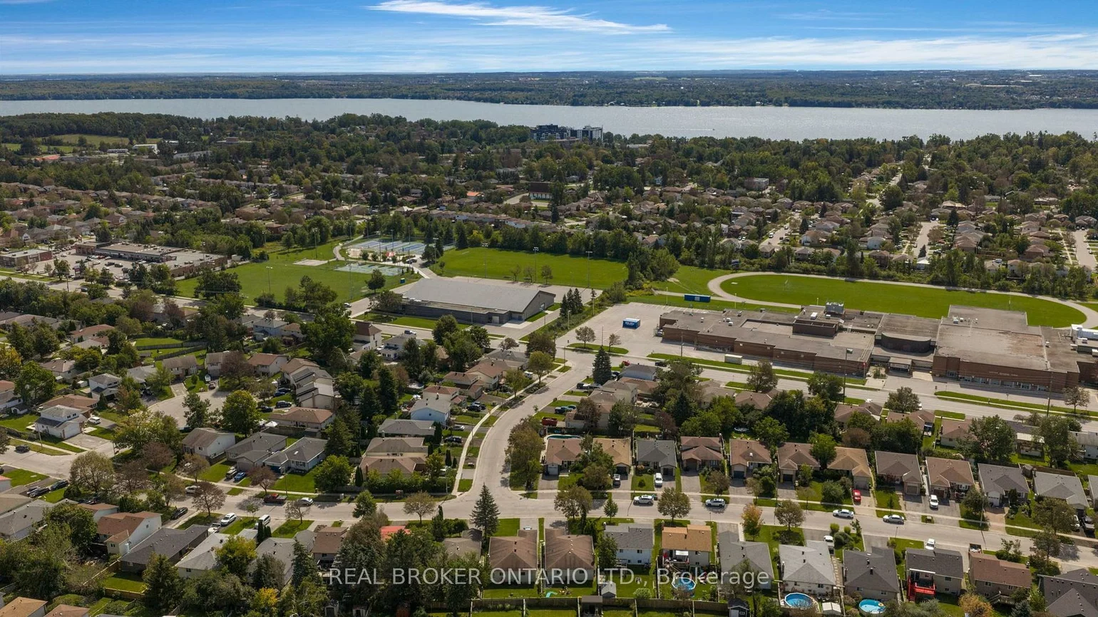 37, Hickling, Grove East, Barrie