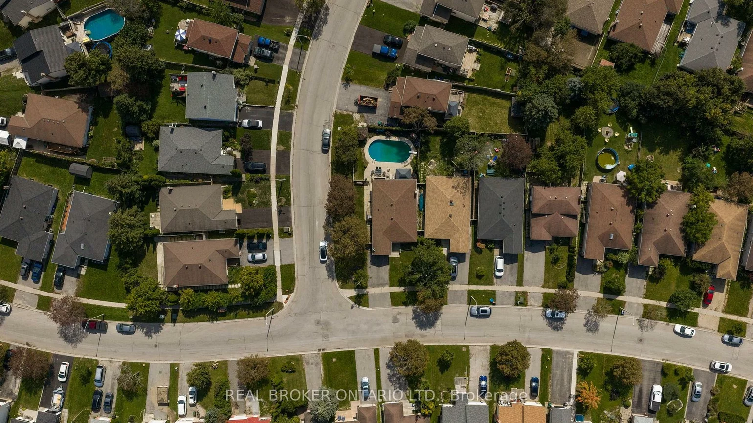 37, Hickling, Grove East, Barrie