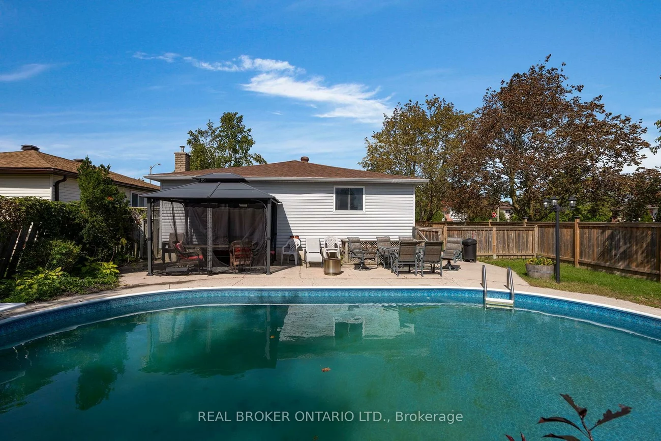 37, Hickling, Grove East, Barrie