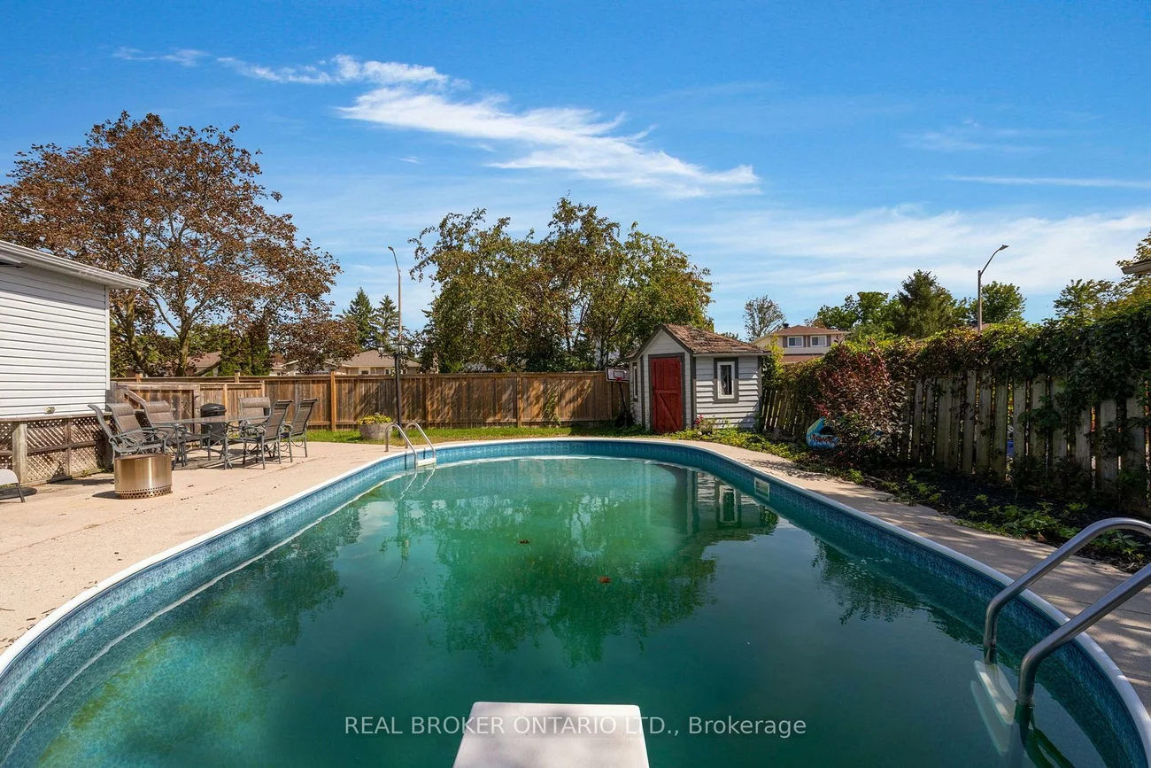 37, Hickling, Grove East, Barrie
