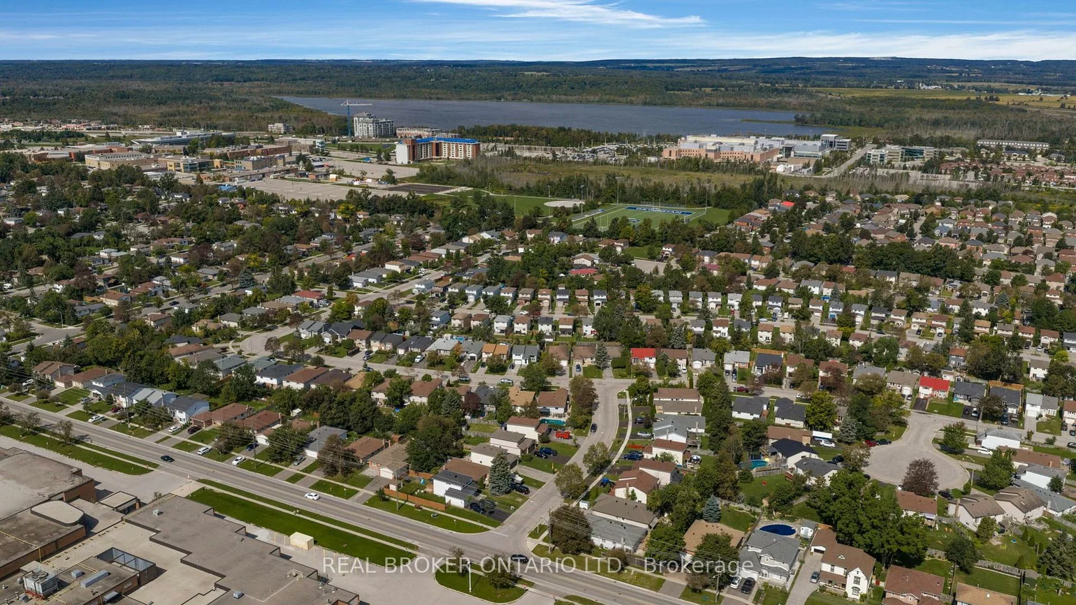 37, Hickling, Grove East, Barrie
