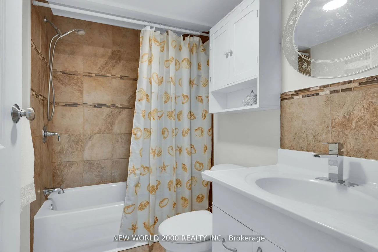 50, Livingstone, West Bayfield, Barrie