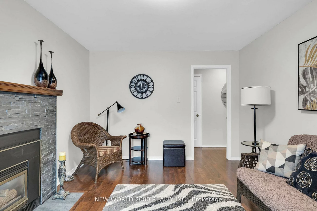 50, Livingstone, West Bayfield, Barrie