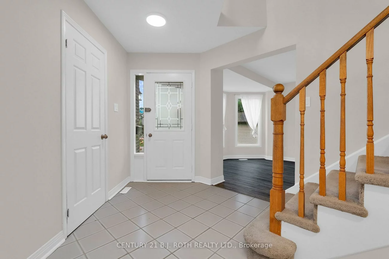 131, Browning, Letitia Heights, Barrie