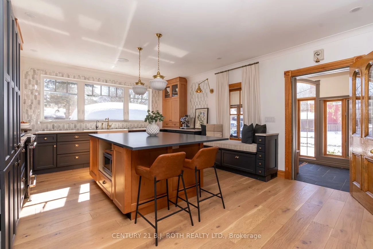 90, Cumberland, Allandale, Barrie