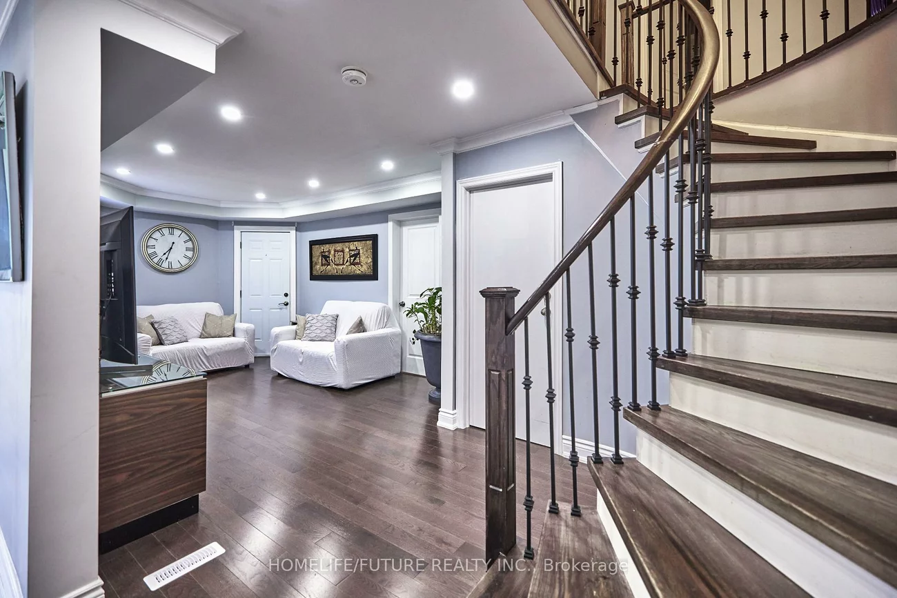 58, O'Shaughnessy, Holly, Barrie