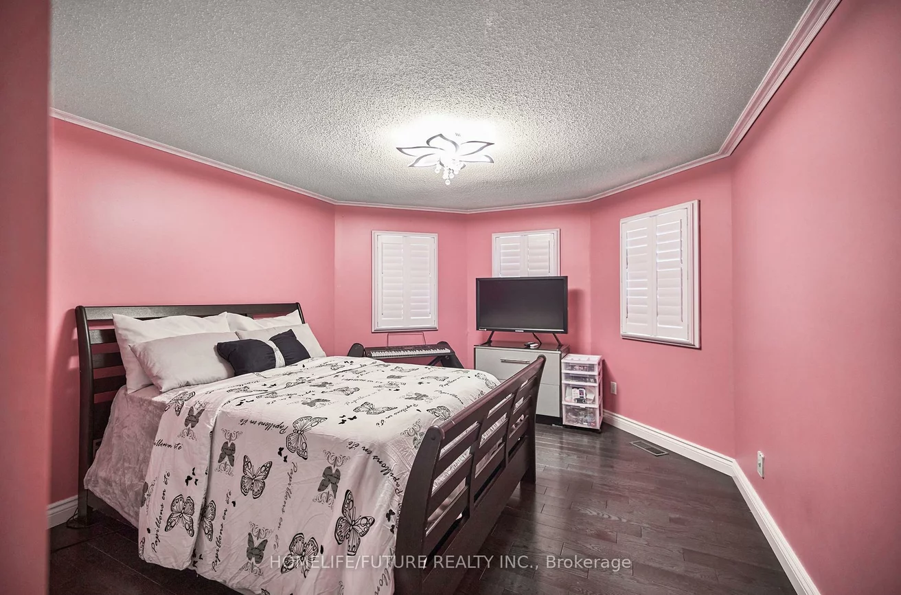 58, O'Shaughnessy, Holly, Barrie