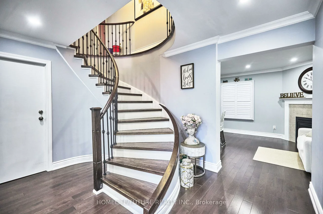 58, O'Shaughnessy, Holly, Barrie