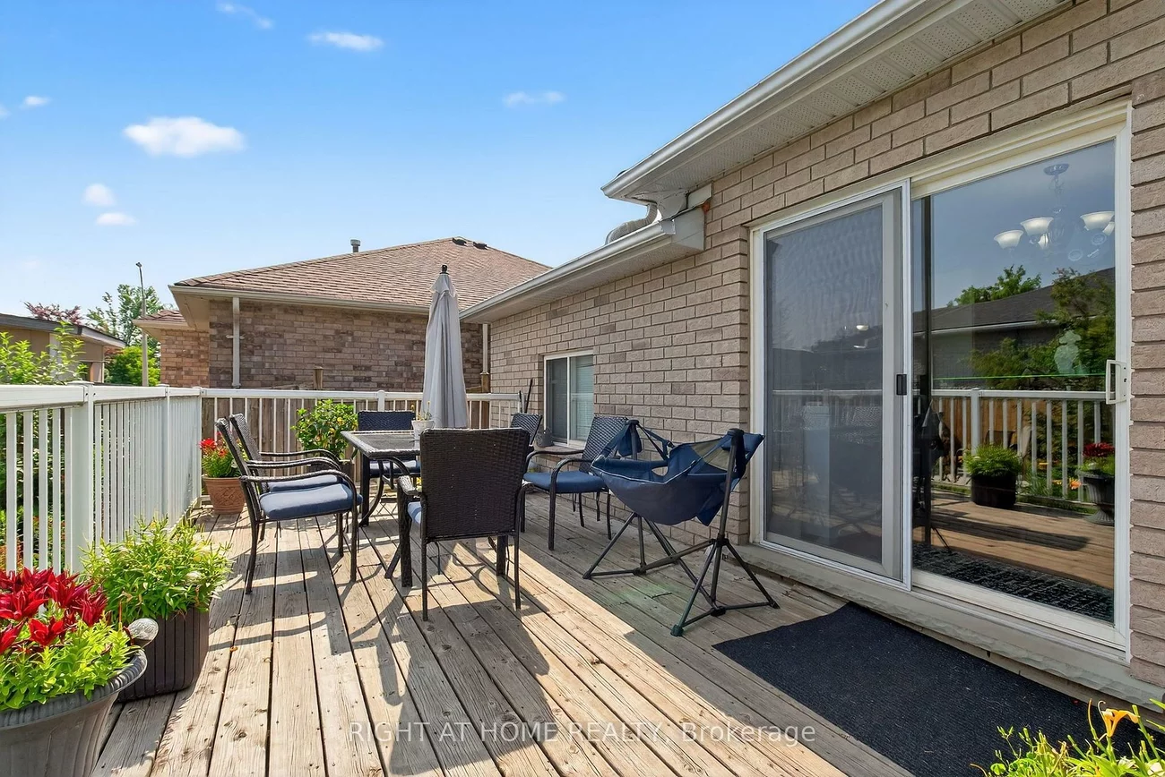 3, Player, East Bayfield, Barrie