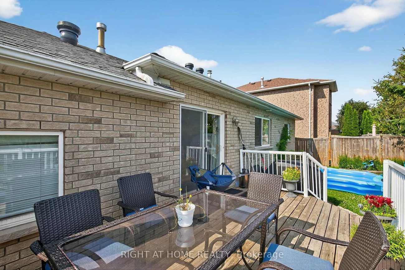 3, Player, East Bayfield, Barrie