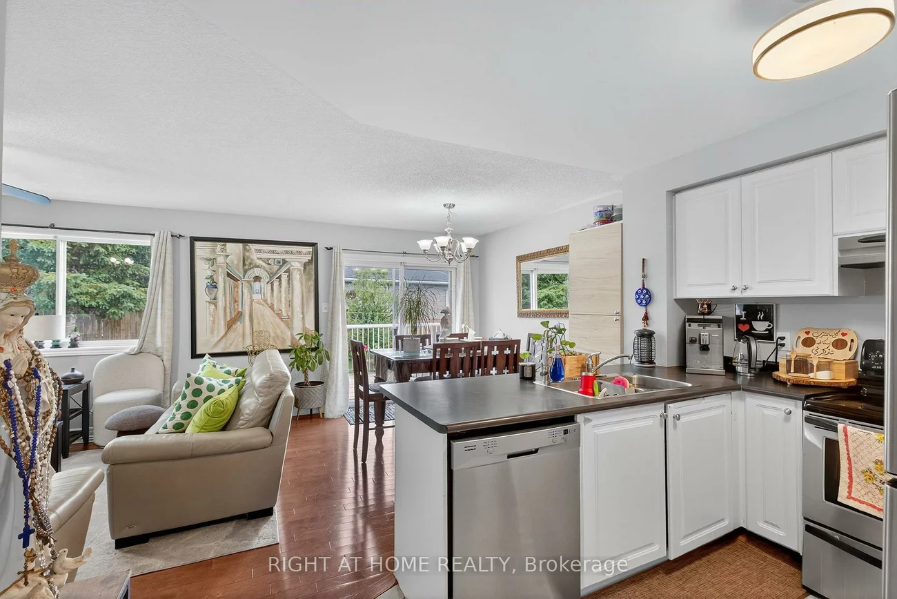 3, Player, East Bayfield, Barrie