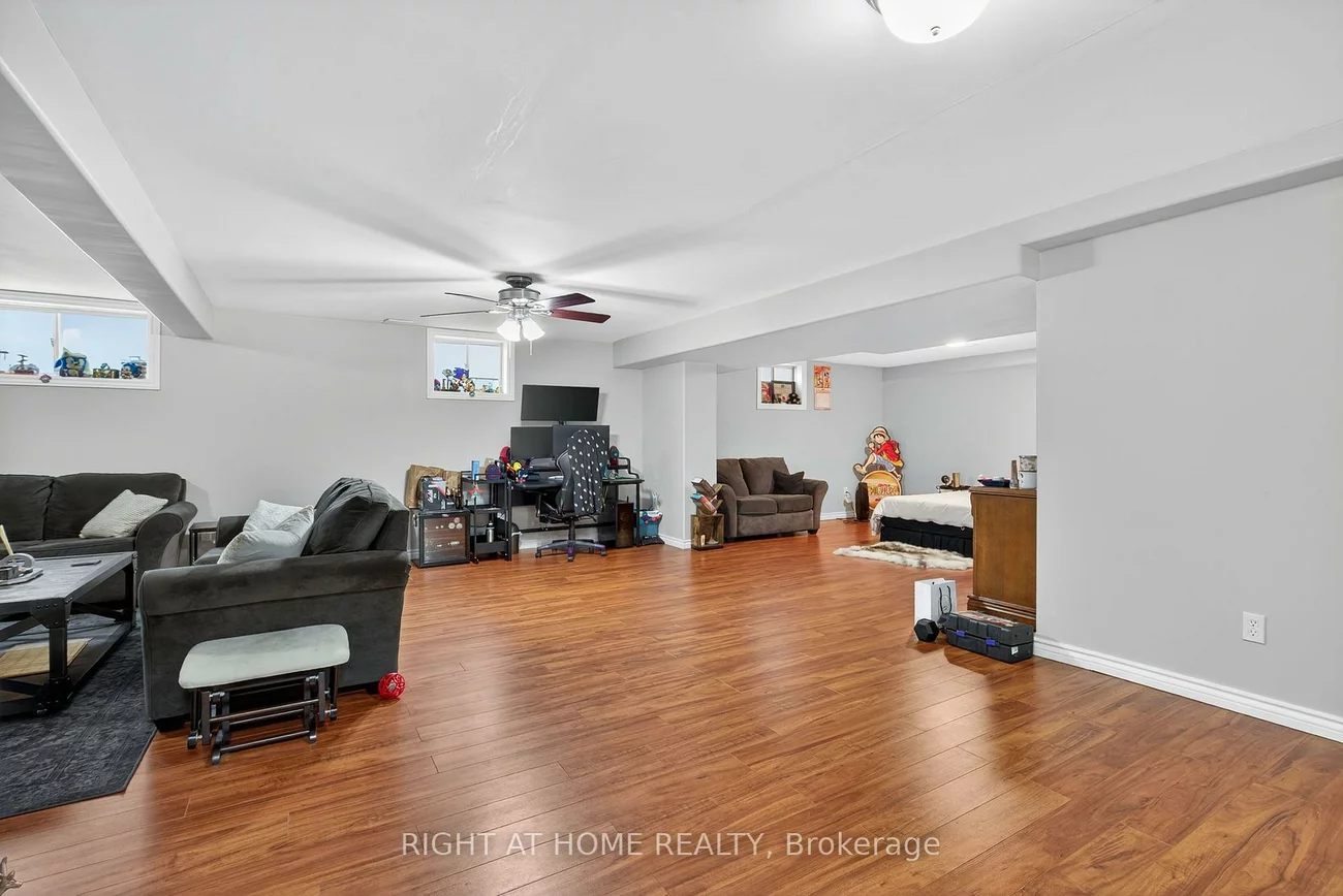 3, Player, East Bayfield, Barrie