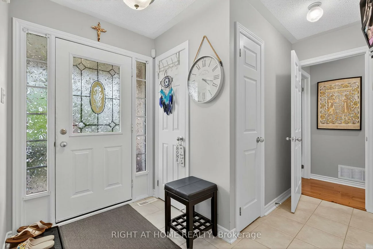 3, Player, East Bayfield, Barrie