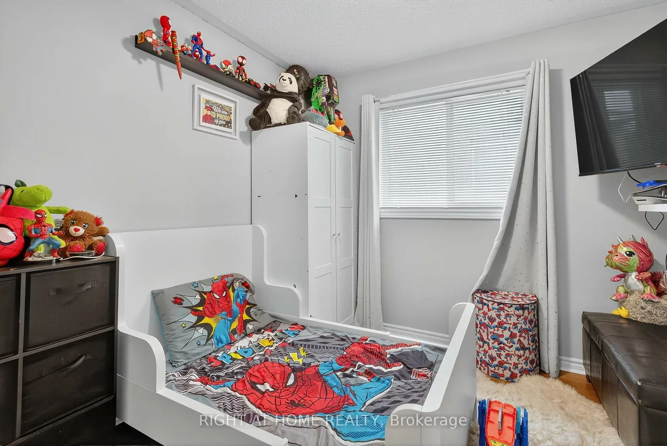 3, Player, East Bayfield, Barrie