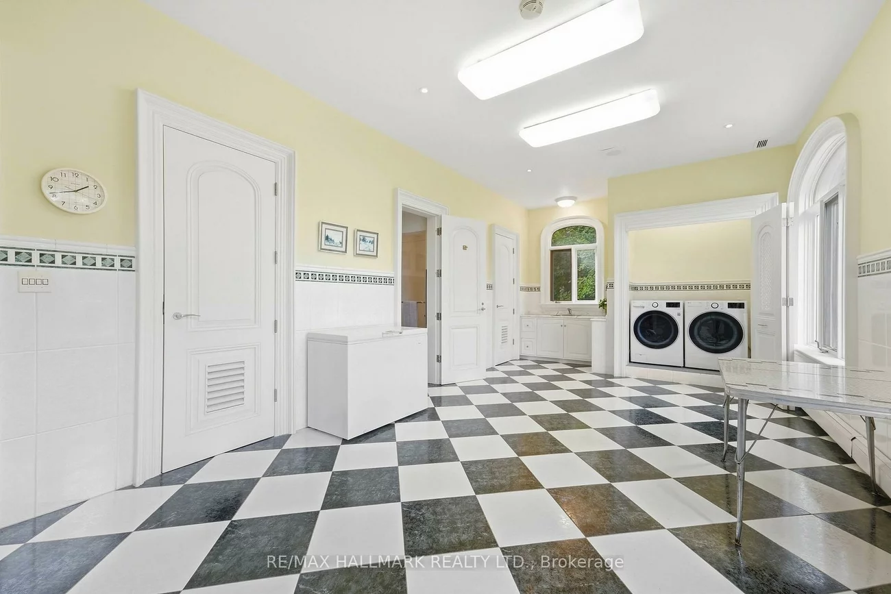 290, Tollendal Mill, South Shore, Barrie