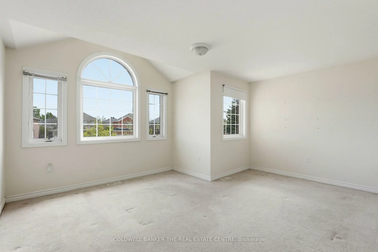 44, Prince William, Innis-Shore, Barrie