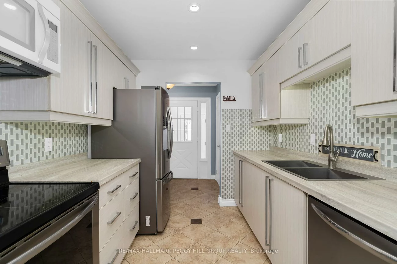 44, Knicely, Painswick North, Barrie