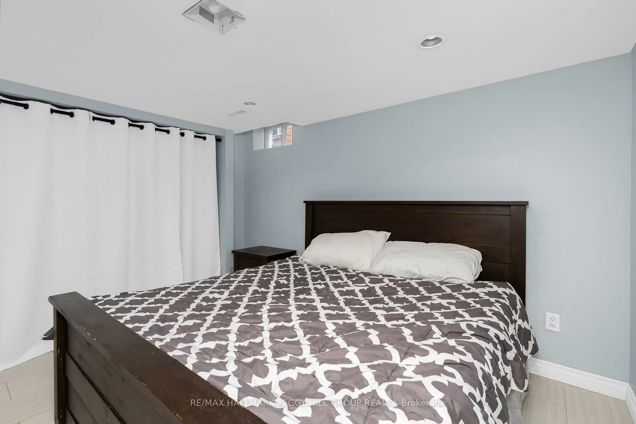 44, Knicely, Painswick North, Barrie