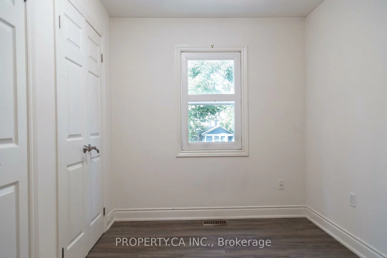 8, Dufferin, Sanford, Barrie