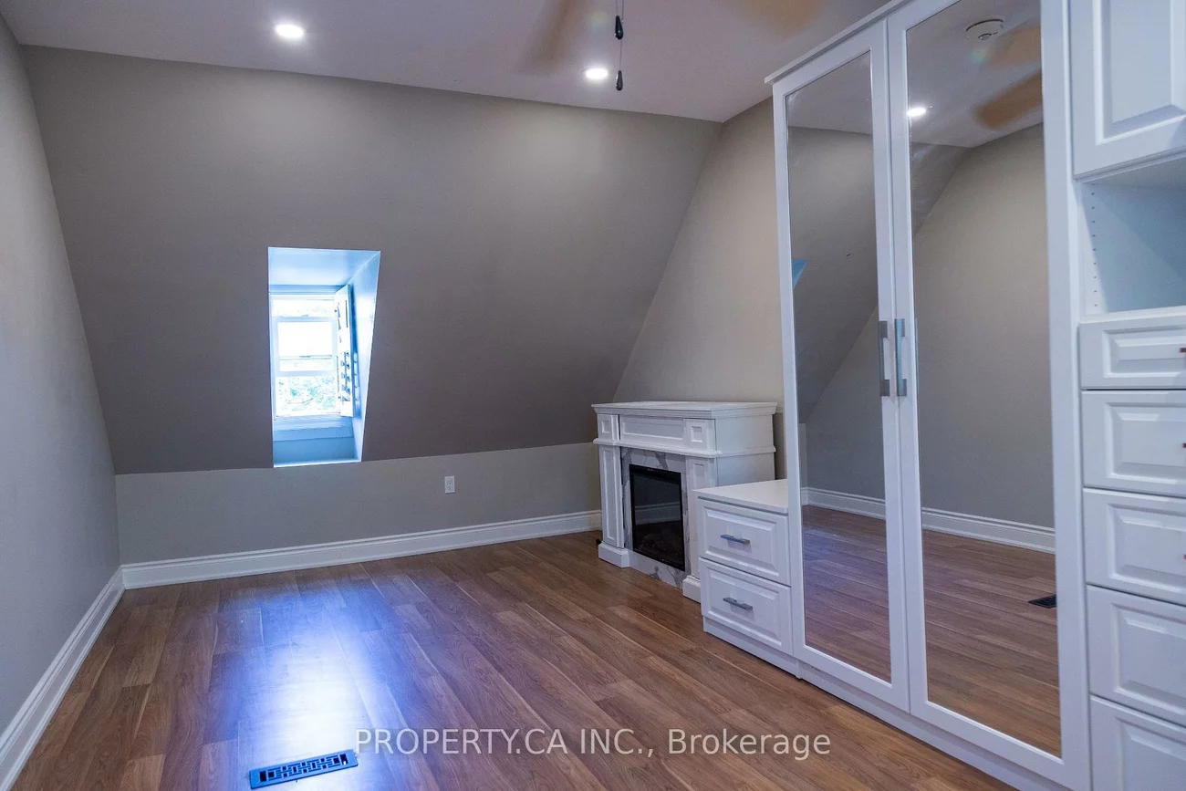 8, Dufferin, Sanford, Barrie