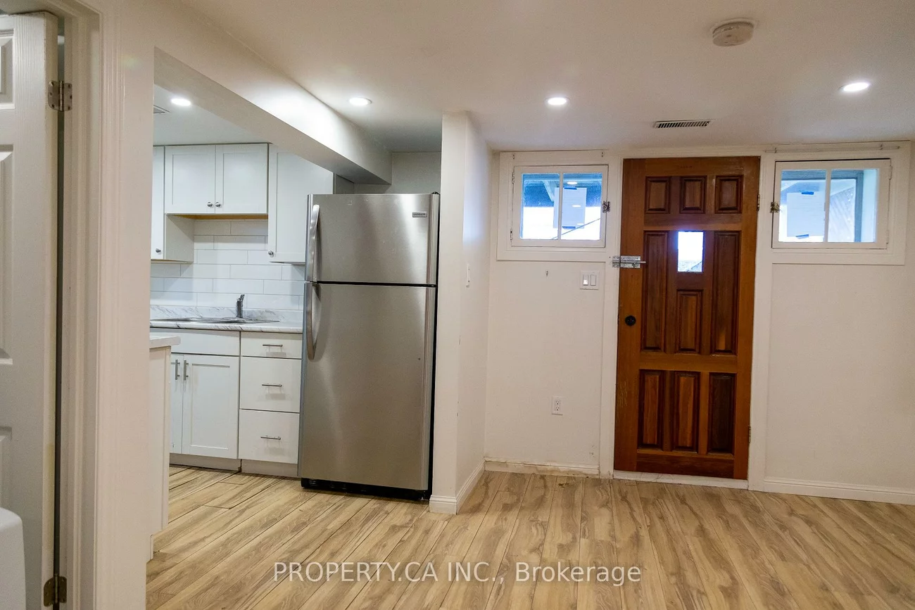 8, Dufferin, Sanford, Barrie
