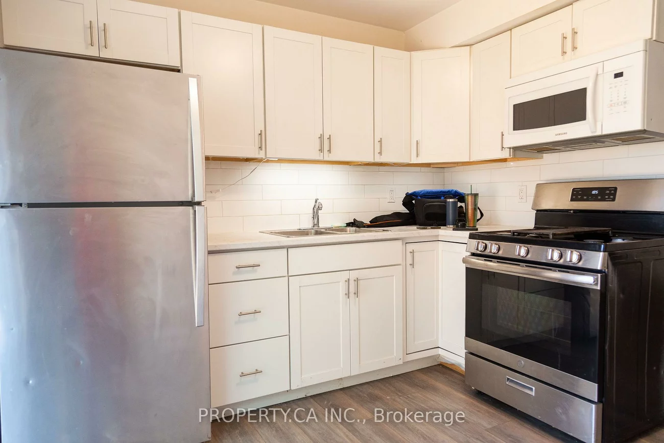 8, Dufferin, Sanford, Barrie