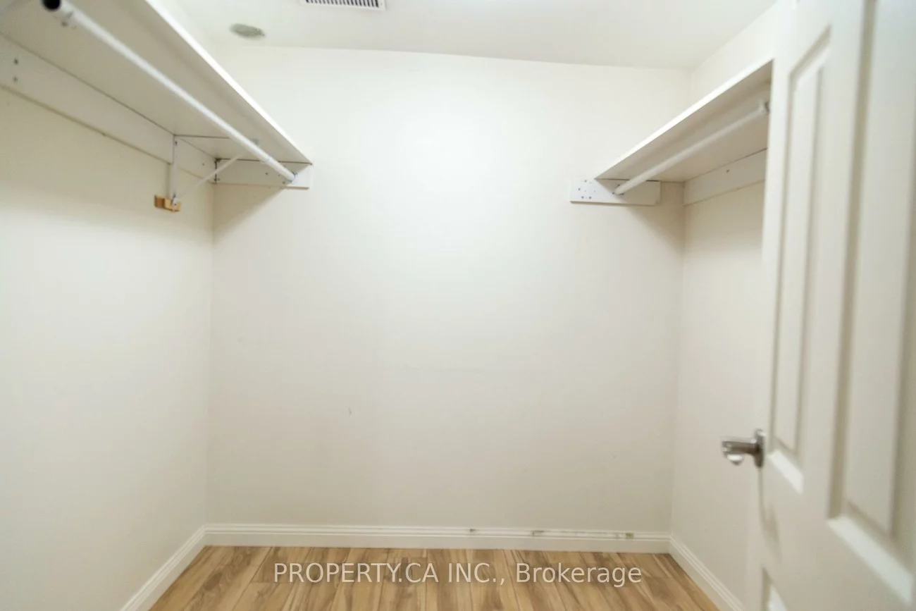 8, Dufferin, Sanford, Barrie
