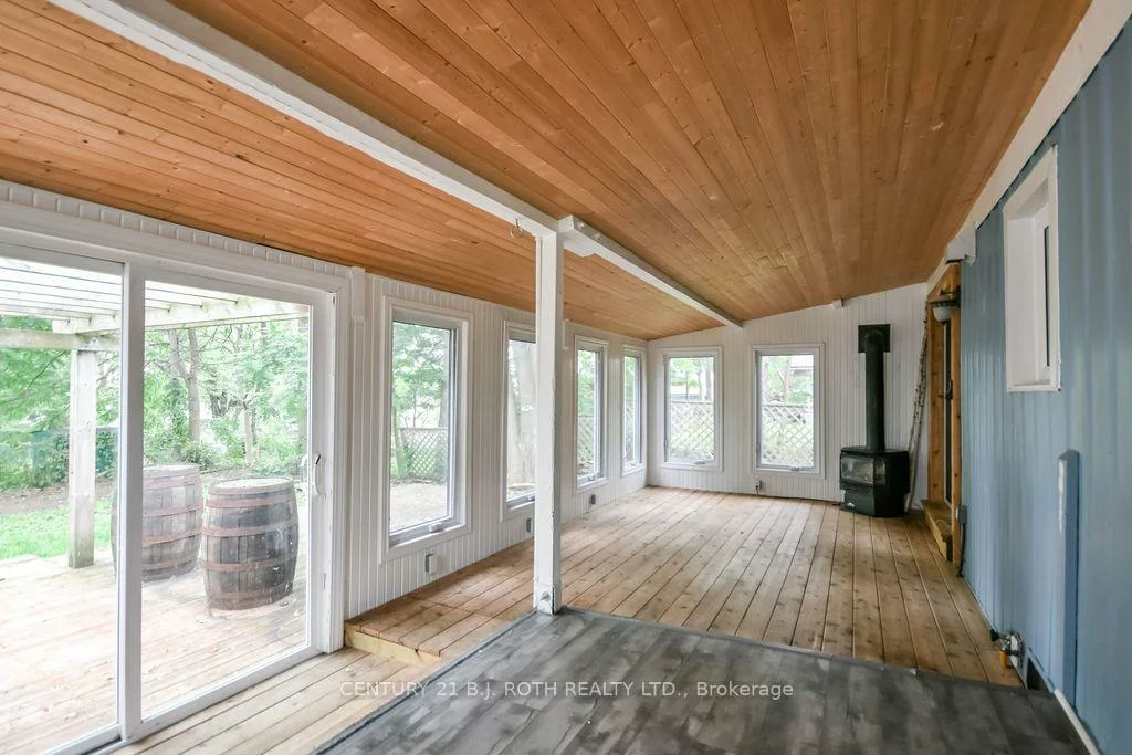 45, Grove, Queen's Park, Barrie