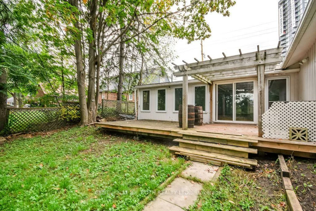 45, Grove, Queen's Park, Barrie