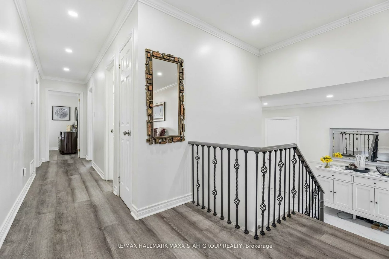 11, Charlotte, Letitia Heights, Barrie