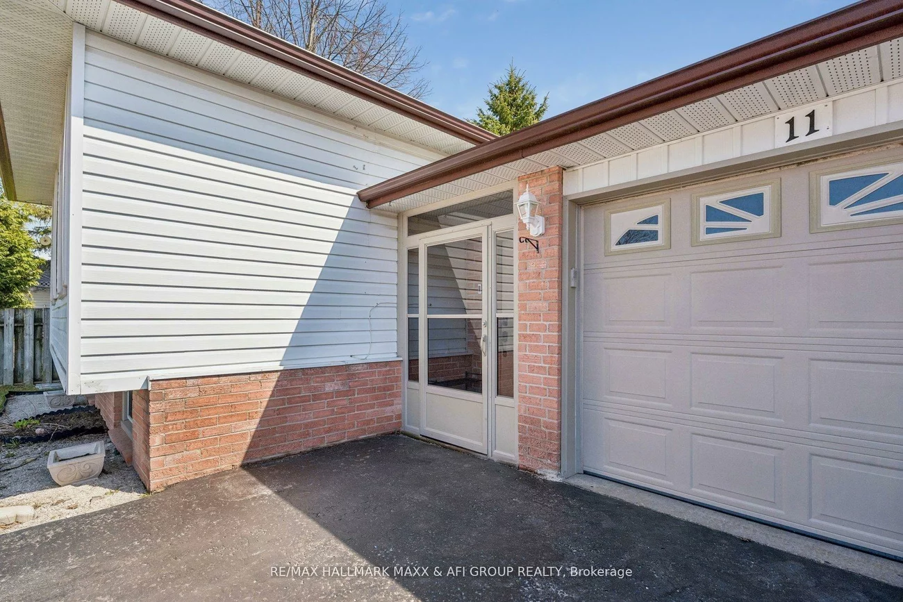 11, Charlotte, Letitia Heights, Barrie