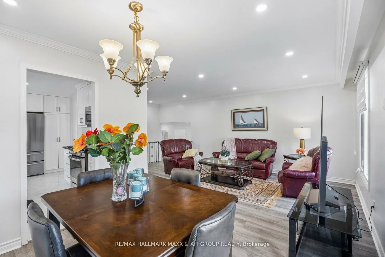 11, Charlotte, Letitia Heights, Barrie