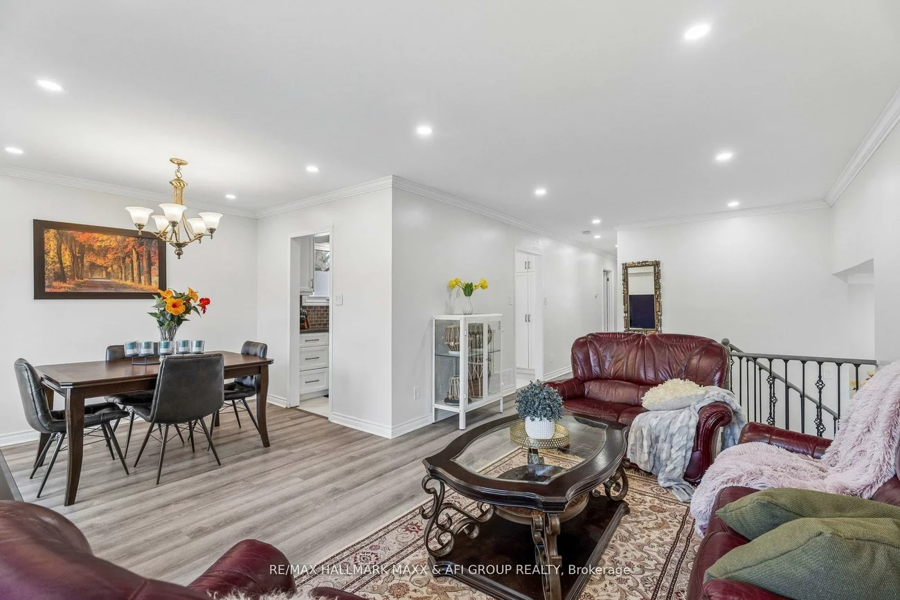 11, Charlotte, Letitia Heights, Barrie