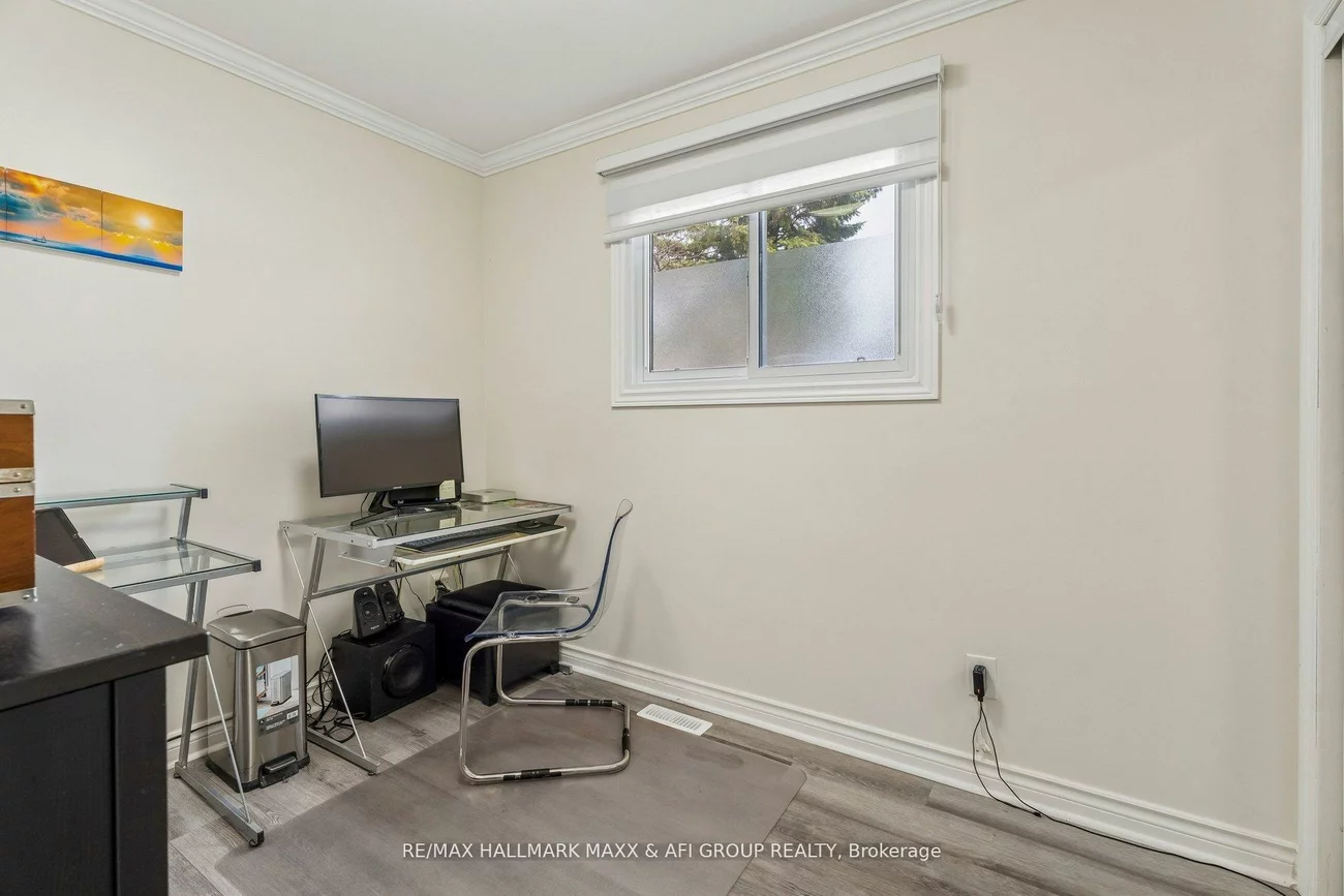 11, Charlotte, Letitia Heights, Barrie
