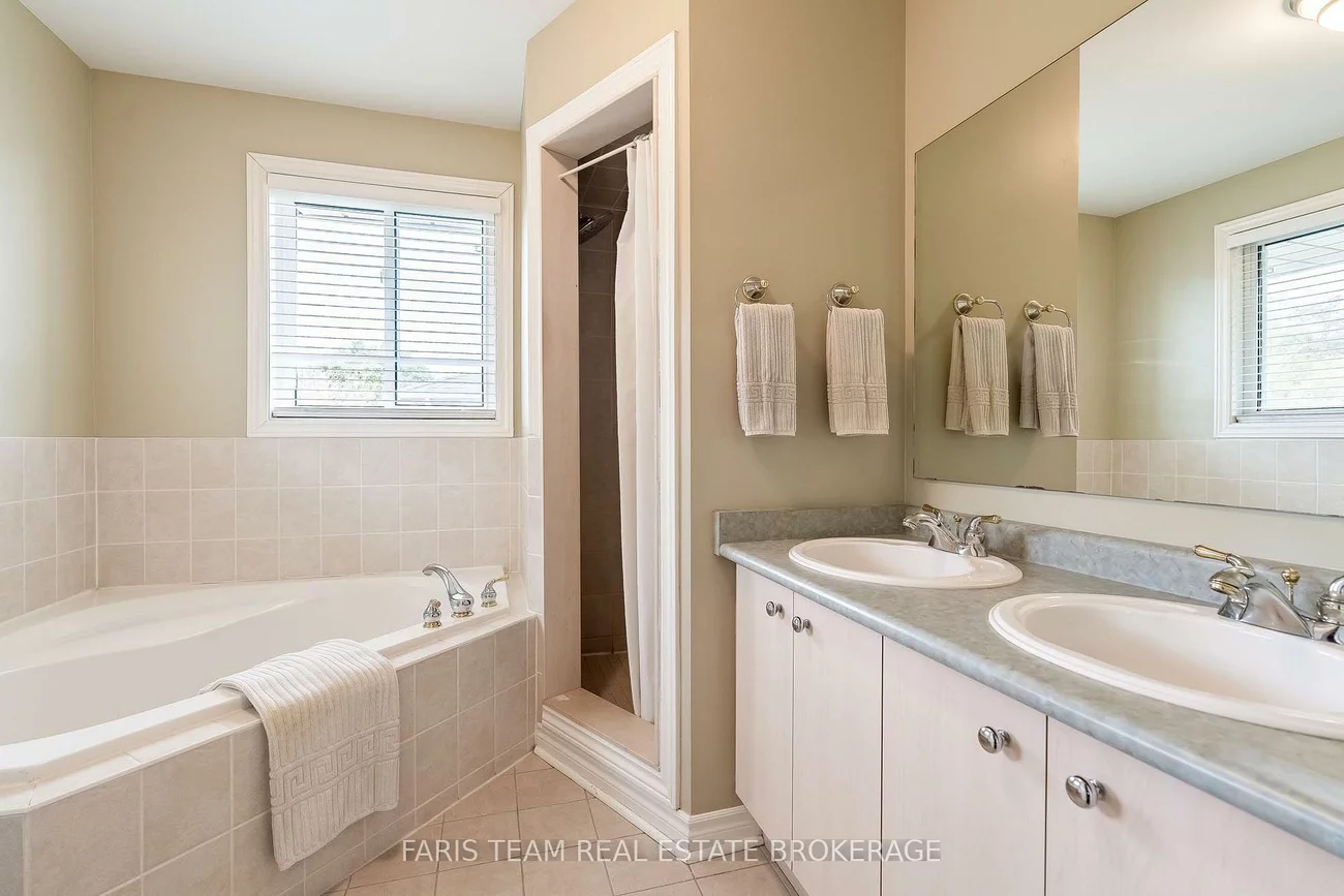 114, Ruffet, Edgehill Drive, Barrie