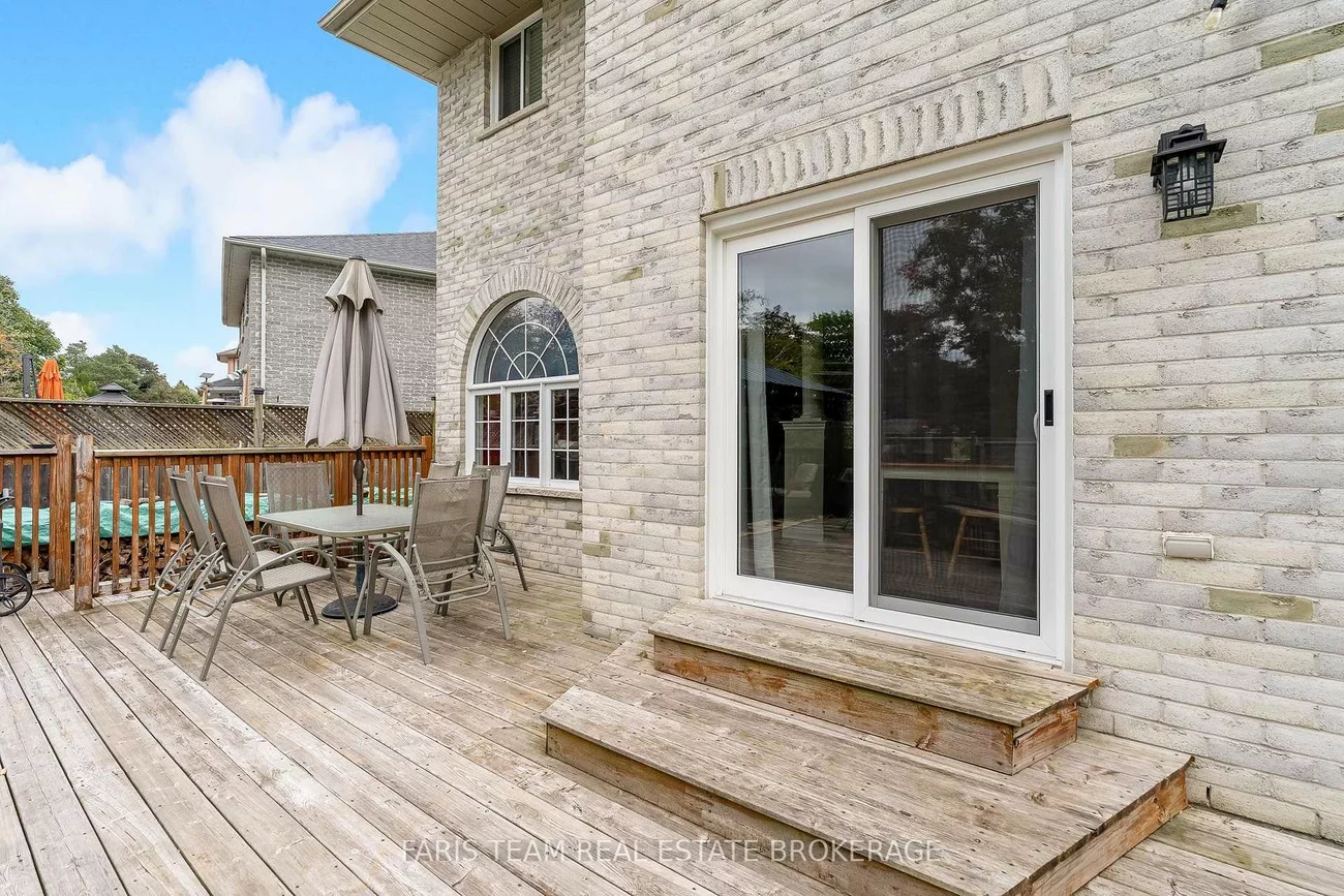 114, Ruffet, Edgehill Drive, Barrie