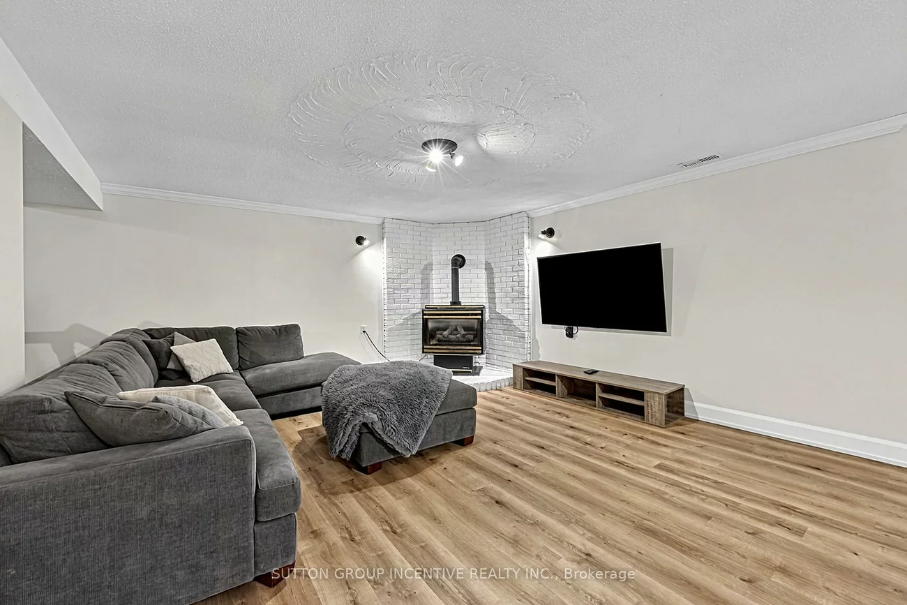 163, Grove, Wellington, Barrie