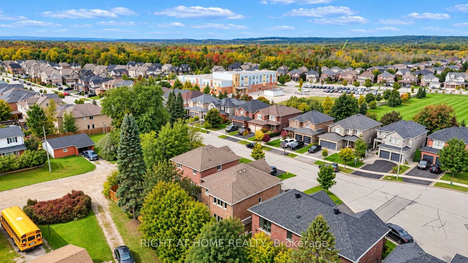 35, Auburn, Ardagh, Barrie