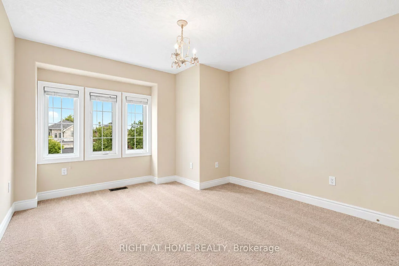 35, Auburn, Ardagh, Barrie
