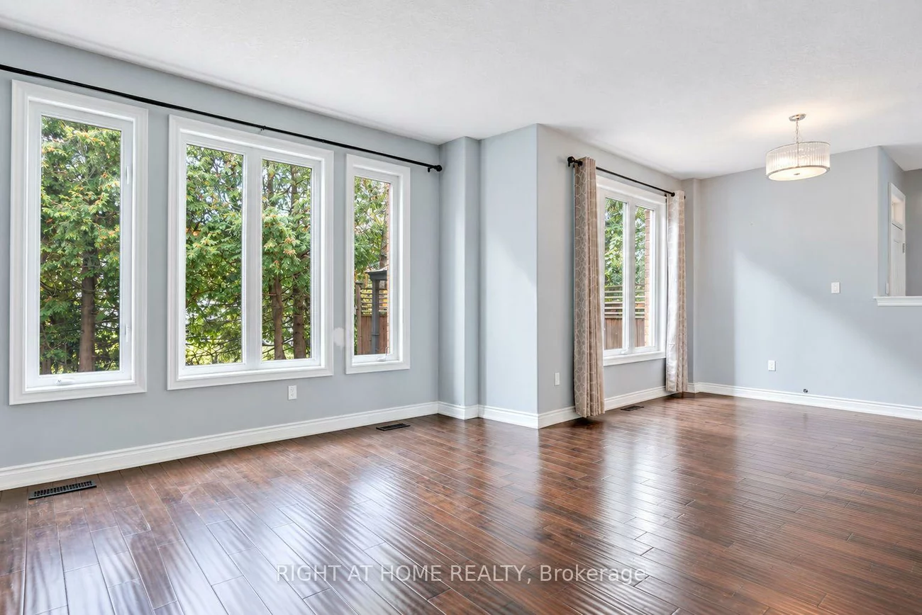 35, Auburn, Ardagh, Barrie