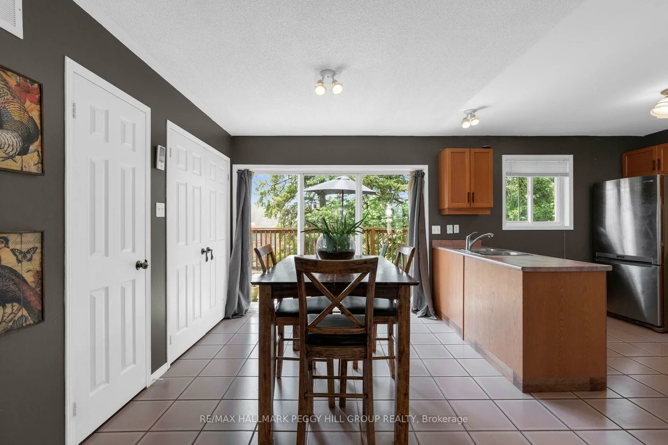 42, Kell, Bayshore, Barrie