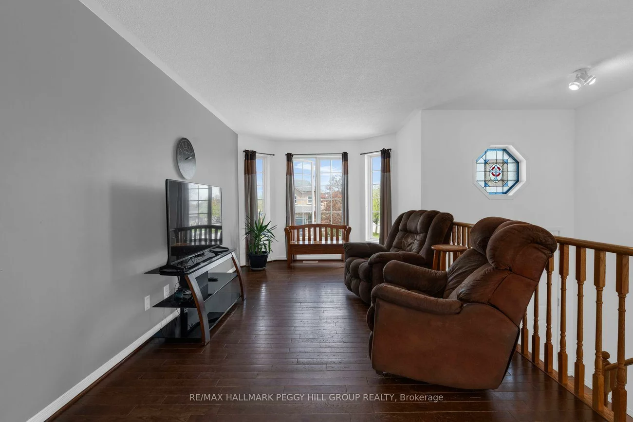 42, Kell, Bayshore, Barrie