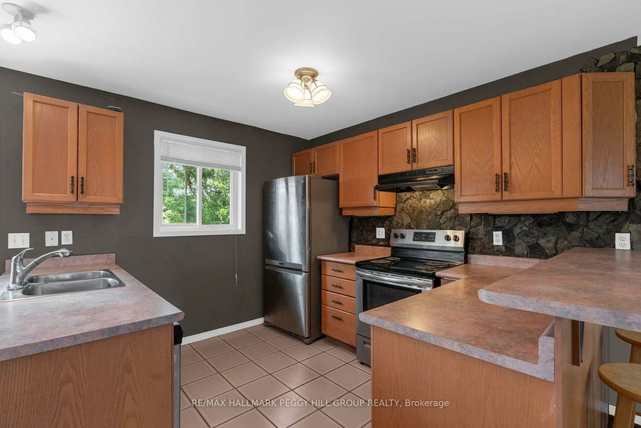 42, Kell, Bayshore, Barrie