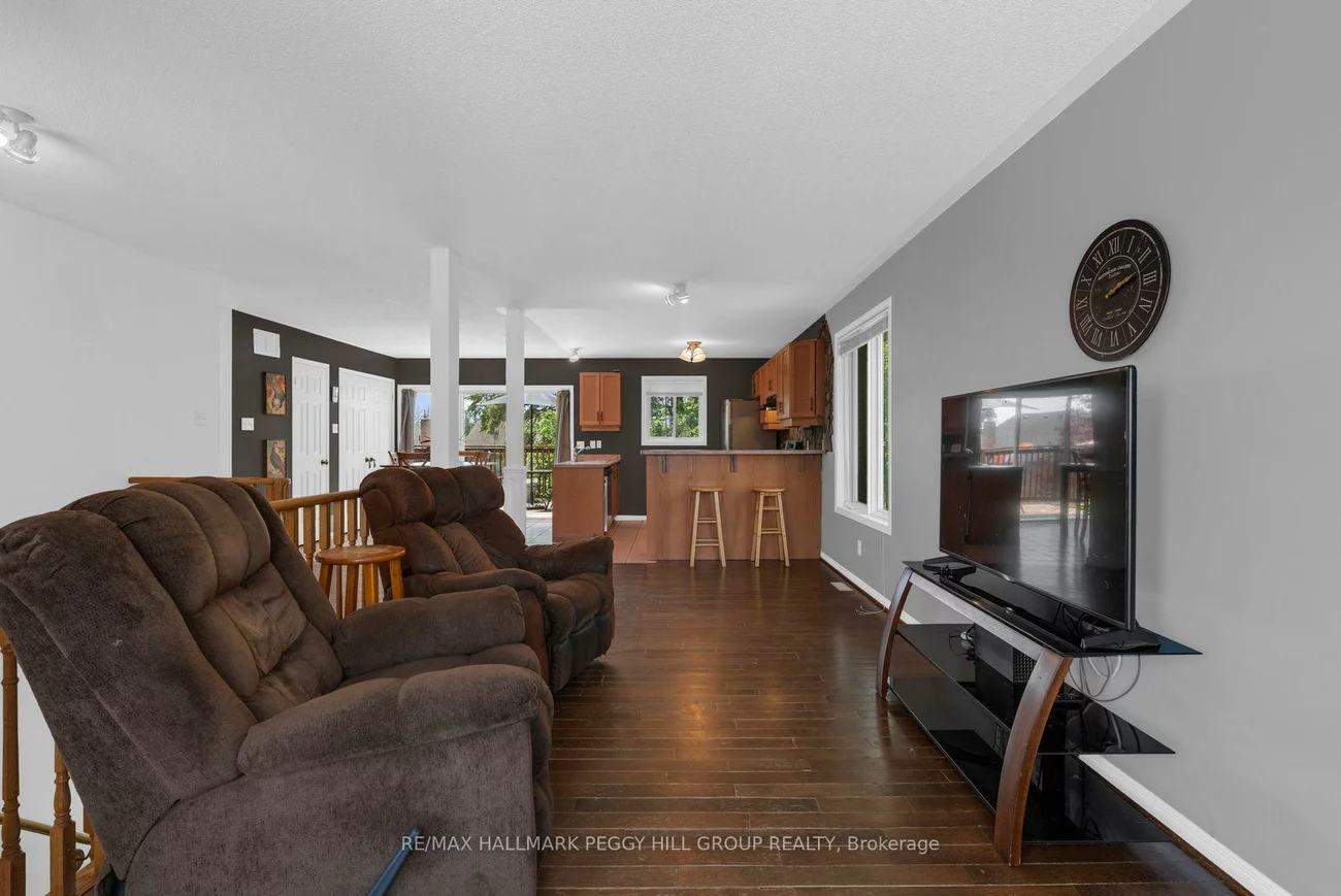 42, Kell, Bayshore, Barrie