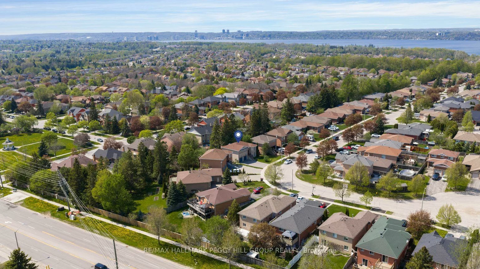 42, Kell, Bayshore, Barrie