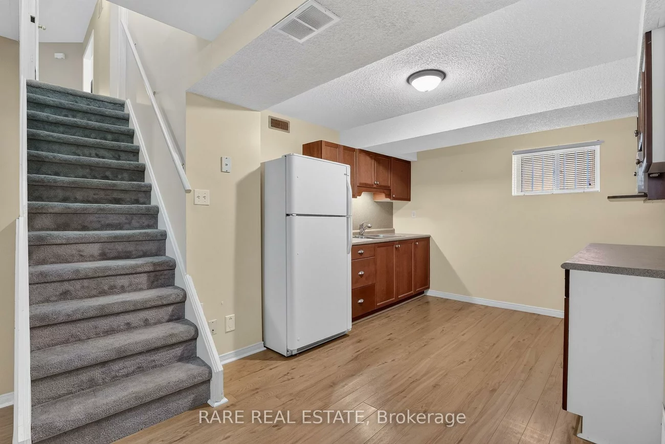 7, Longman, Northwest, Barrie